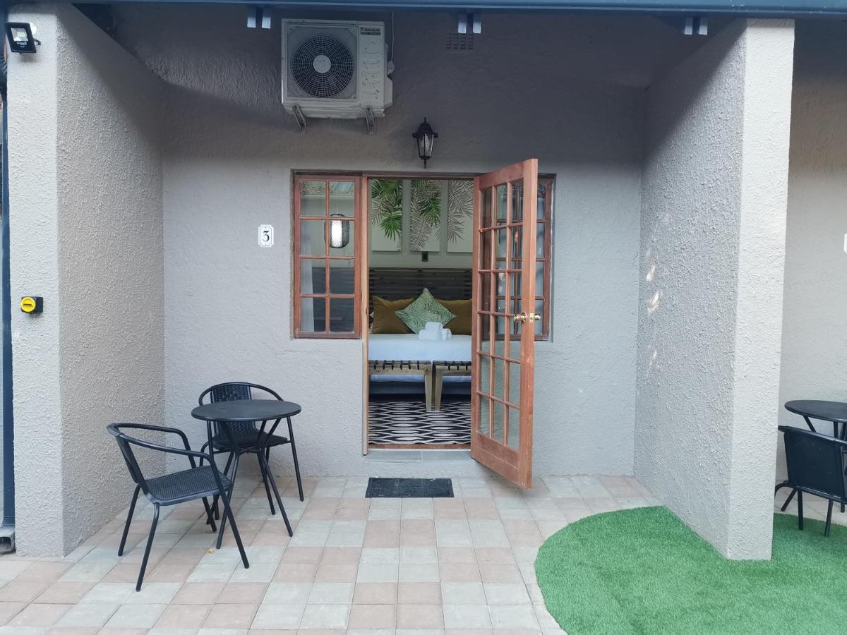 Guest Suites On Connor Bloemfontein Ngoại thất bức ảnh
