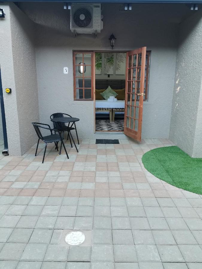 Guest Suites On Connor Bloemfontein Ngoại thất bức ảnh