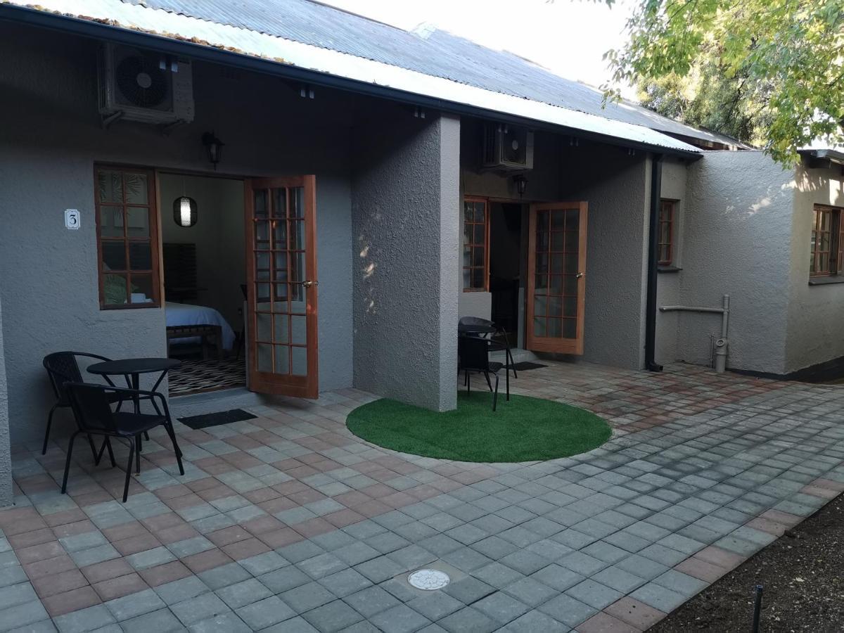 Guest Suites On Connor Bloemfontein Ngoại thất bức ảnh
